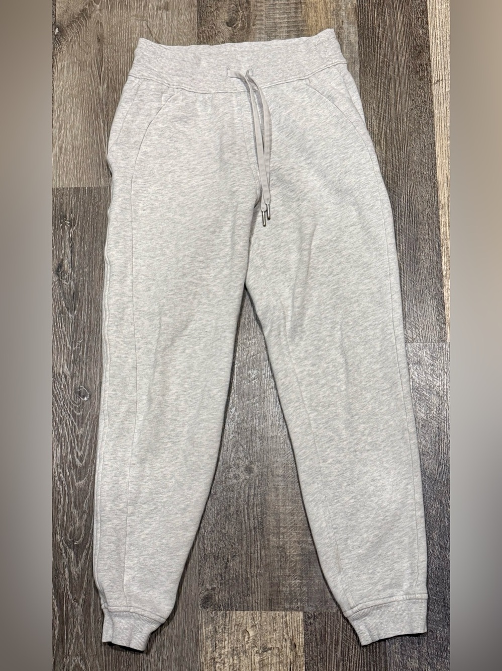 Lululemon Scuba joggers size 4